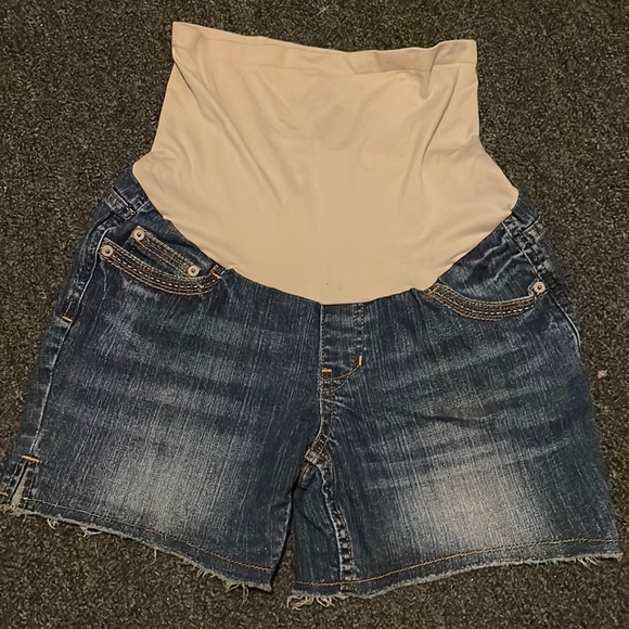 Pants - Maternity Shorts